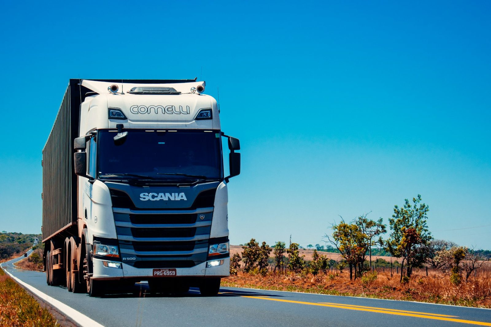 Express, Ground, or Freight: How to Pick the Right Service